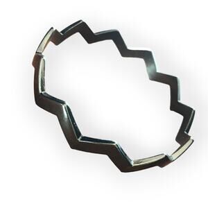 Shiny dark gray zig zag bangle bracelet